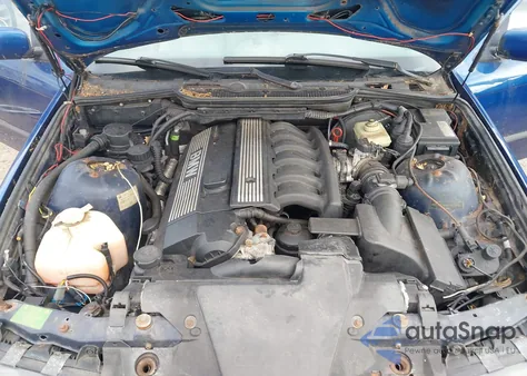 1998 BMW 328 I из США, поврежденный, VIN WBACD3321WAV24404